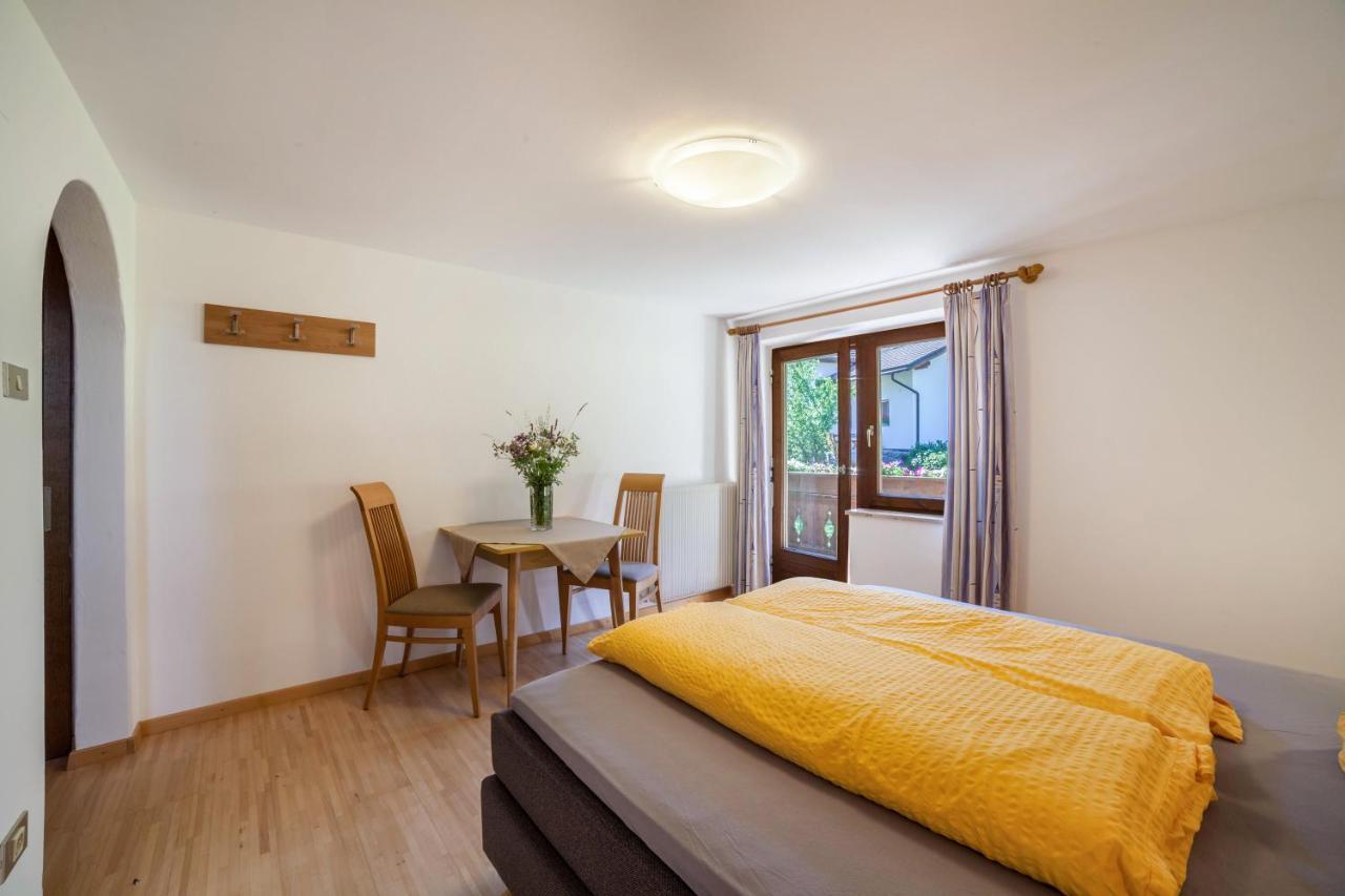 Rieglhof Apartment Hennennest Caprone ภายนอก รูปภาพ