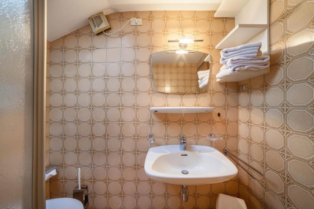 Rieglhof Apartment Hennennest Caprone ภายนอก รูปภาพ